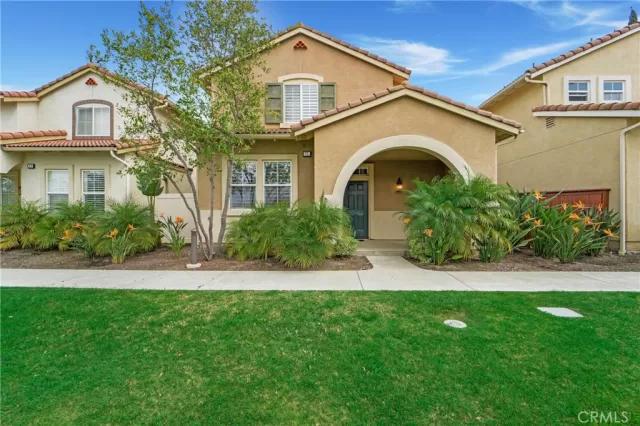 MLS: OC25071515 Condo For Sale