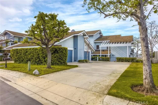 MLS: OC25071654 Condo For Sale