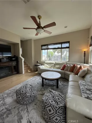 Photo #5: OC25071737 Listing 