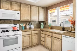 Photo #2: OC25071908 Listing