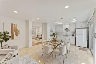 Photo #6: OC25072327 Listing 