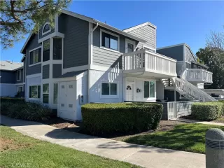 Photo #1: OC25072422 Listing