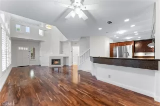 Photo #4: OC25072970 Listing