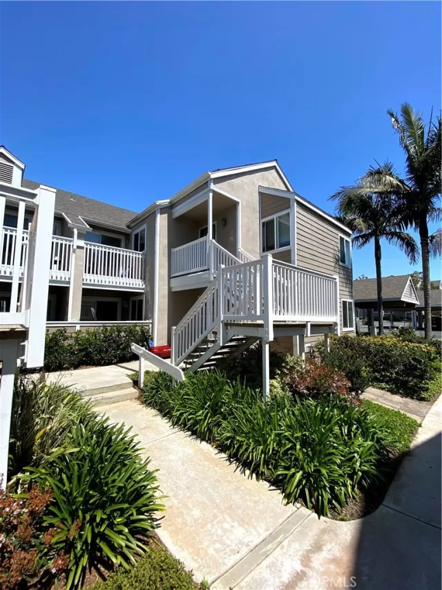 MLS: OC25073147 Condo For Sale