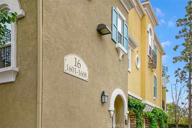 MLS: OC25073186 Condo For Sale