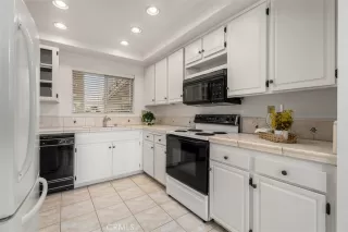 Photo #3: OC25074102 Listing 