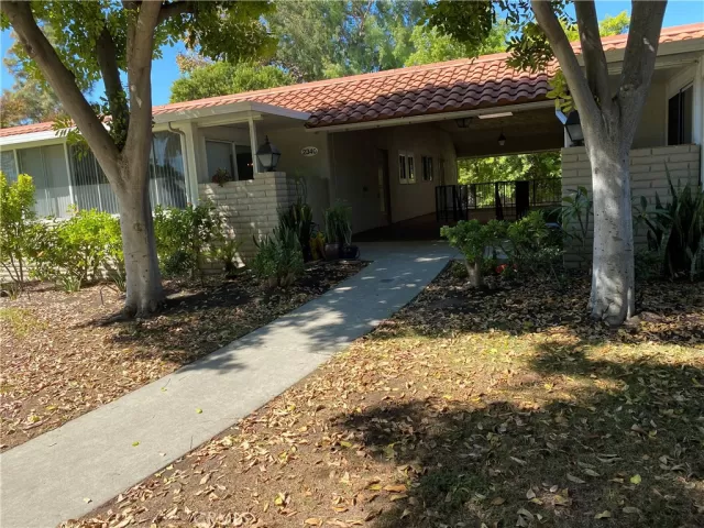 MLS: OC25074371 Condo For Sale