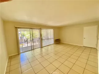 Photo #5: OC25074371 Listing