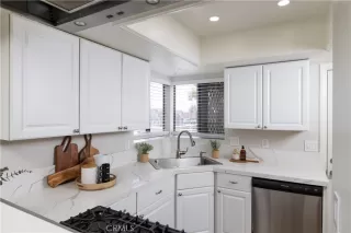 Photo #6: OC25074798 Listing 