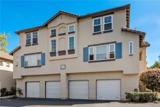 Photo #2: OC25075455 Listing 