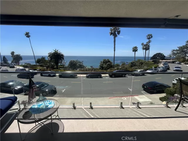 MLS: OC25075683 Condo For Sale