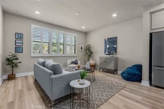 Photo #4: OC25075996 Listing 