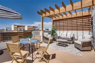 Photo #2: OC25076186 Listing 