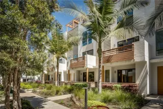 Photo #4: OC25076186 Listing 