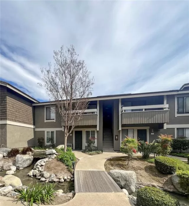 MLS: OC25076300 Condo For Sale