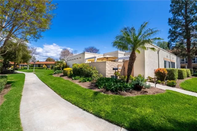 MLS: OC25076381 Condo For Sale