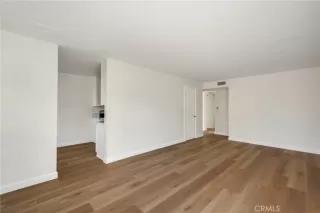 Photo #4: OC25076397 Listing