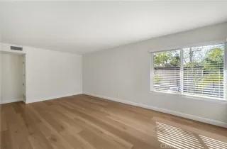 Photo #6: OC25076397 Listing