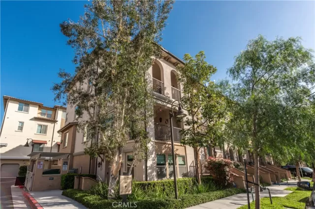 MLS: OC25076685 Condo For Sale