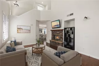 Photo #2: OC25077012 Listing 