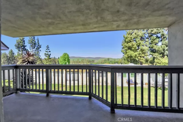 MLS: OC25077685 Condo For Sale