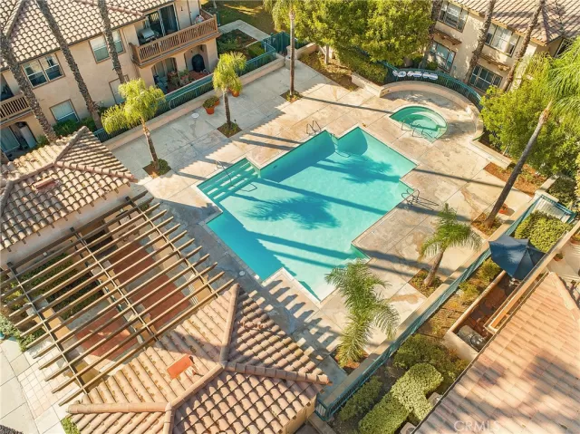 MLS: OC25077748 Condo For Sale