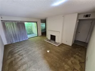 Photo #4: OC25077895 Listing 