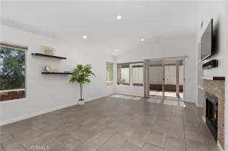 Photo #4: OC25077929 Listing 