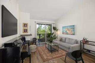 Photo #3: OC25078190 Listing