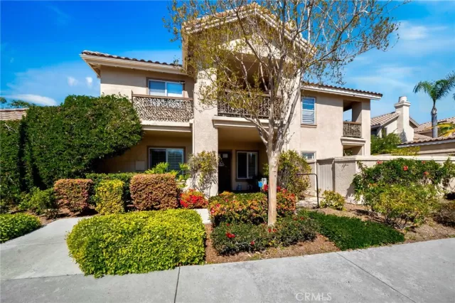 MLS: OC25078357 Condo For Sale