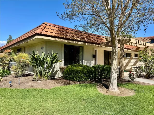 MLS: OC25078672 Condo For Sale