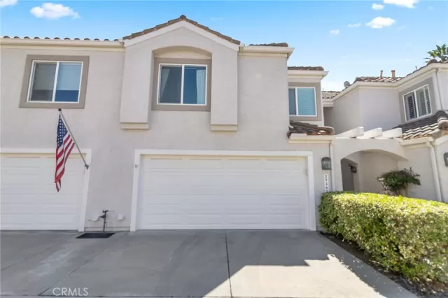 MLS: OC25078949 Condo For Sale