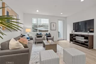 Photo #2: OC25079045 Listing 