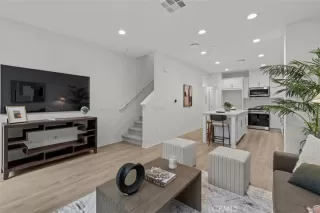 Photo #3: OC25079045 Listing 