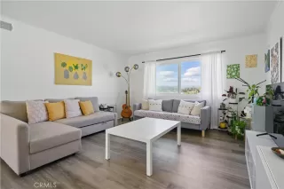 Photo #5: OC25079818 Listing 