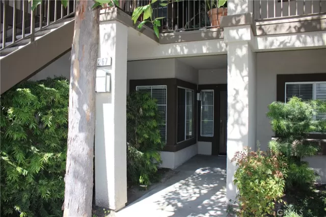 MLS: OC25080184 Condo For Sale