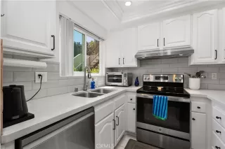 Photo #6: OC25080852 Listing 