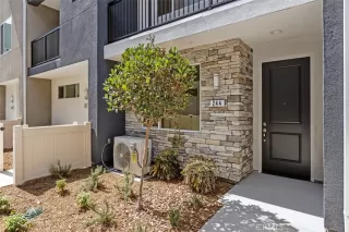 More Details about MLS # OC25080868 : 244 S CASCADE PALM DRIVE