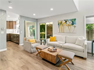 Photo #6: OC25080976 Listing 