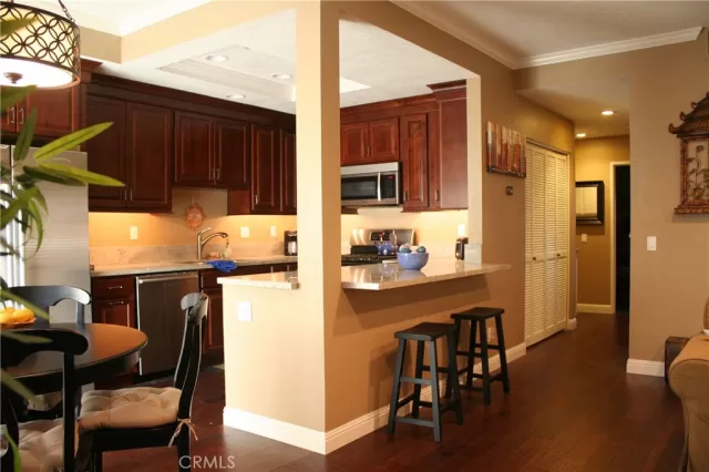 MLS: OC25081008 Condo For Sale