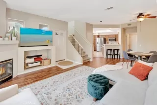 Photo #4: OC25081030 Listing 