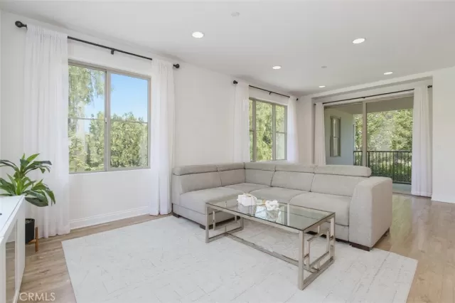 MLS: OC25081310 Condo For Sale