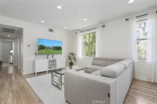 Photo #5: OC25081310 Listing 