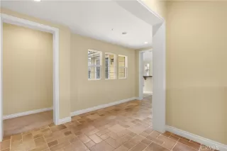 Photo #4: OC25081538 Listing 