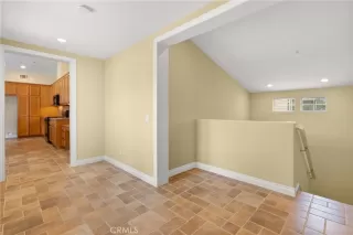 Photo #5: OC25081538 Listing 