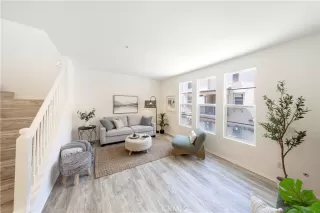 Photo #6: OC25081696 Listing 