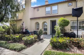 Photo #2: OC25081735 Listing