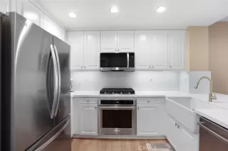 Photo #6: OC25081735 Listing