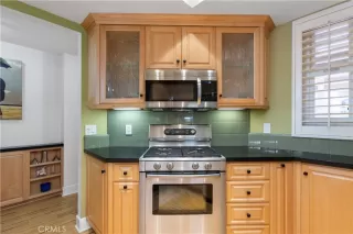 Photo #4: OC25081773 Listing 