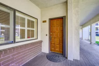 Photo #1: OC25081814 Listing 